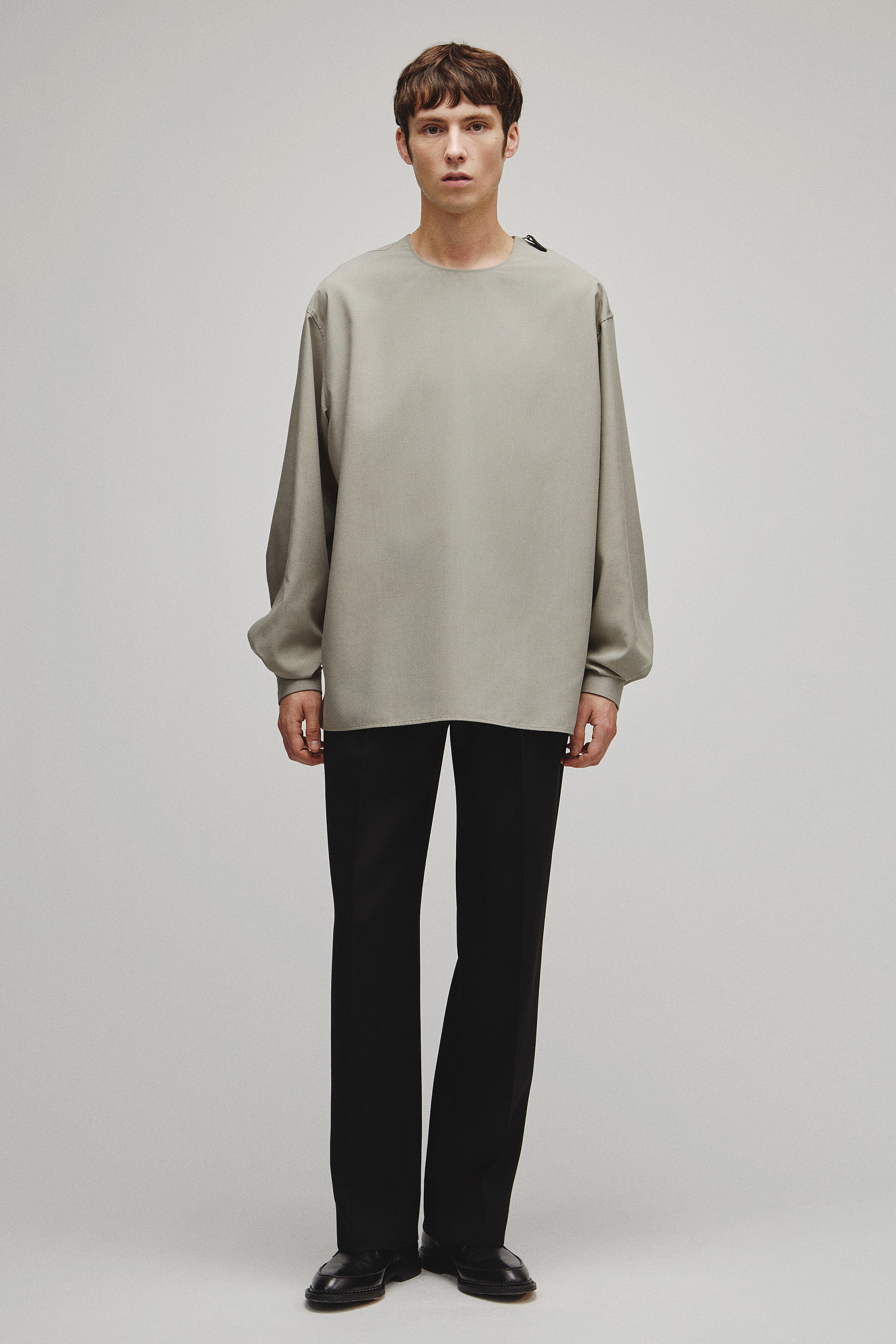 THE SIDE ZIP PULLOVER SHIRT