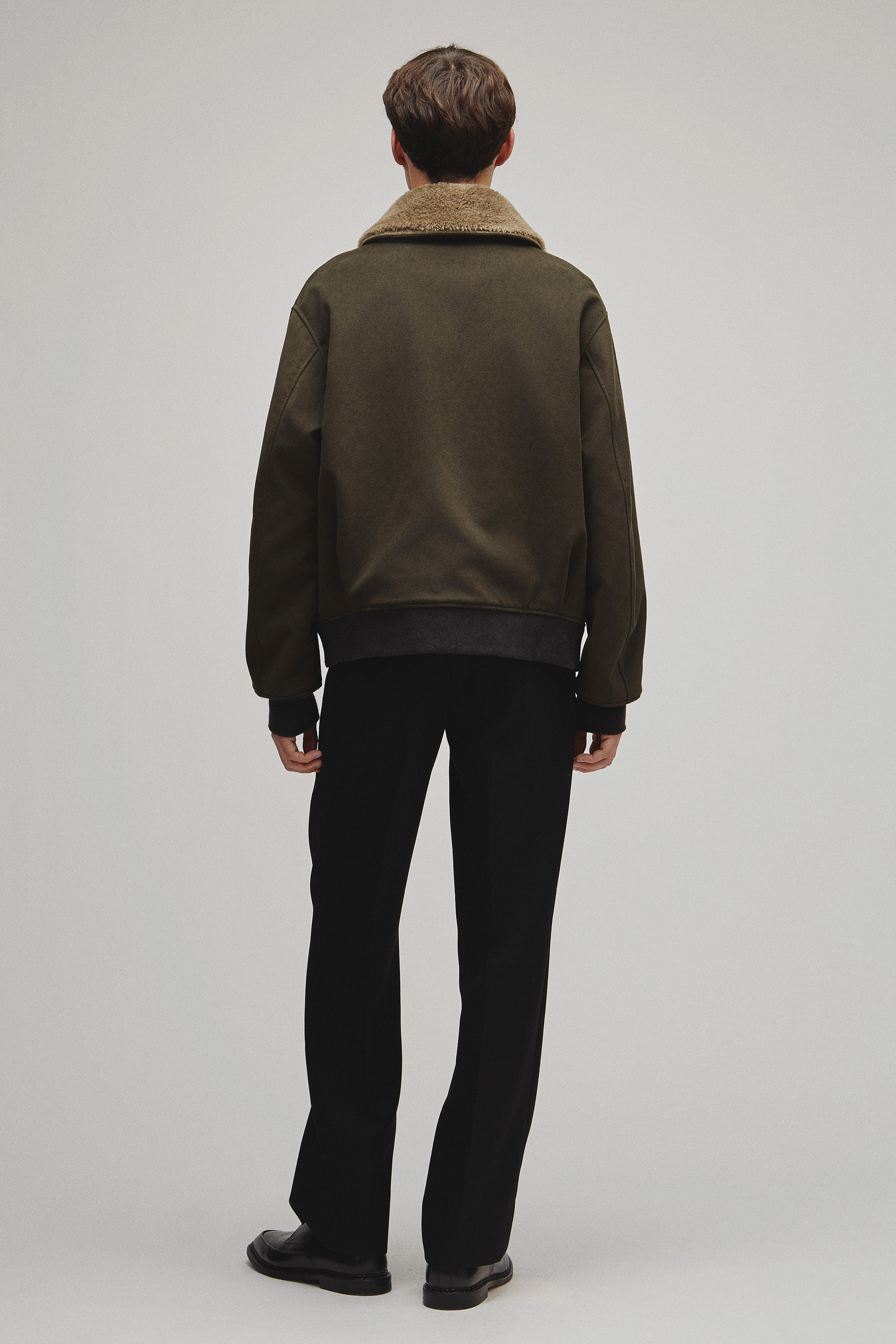 THE A2 JACKET M WITH BOA COLLAR