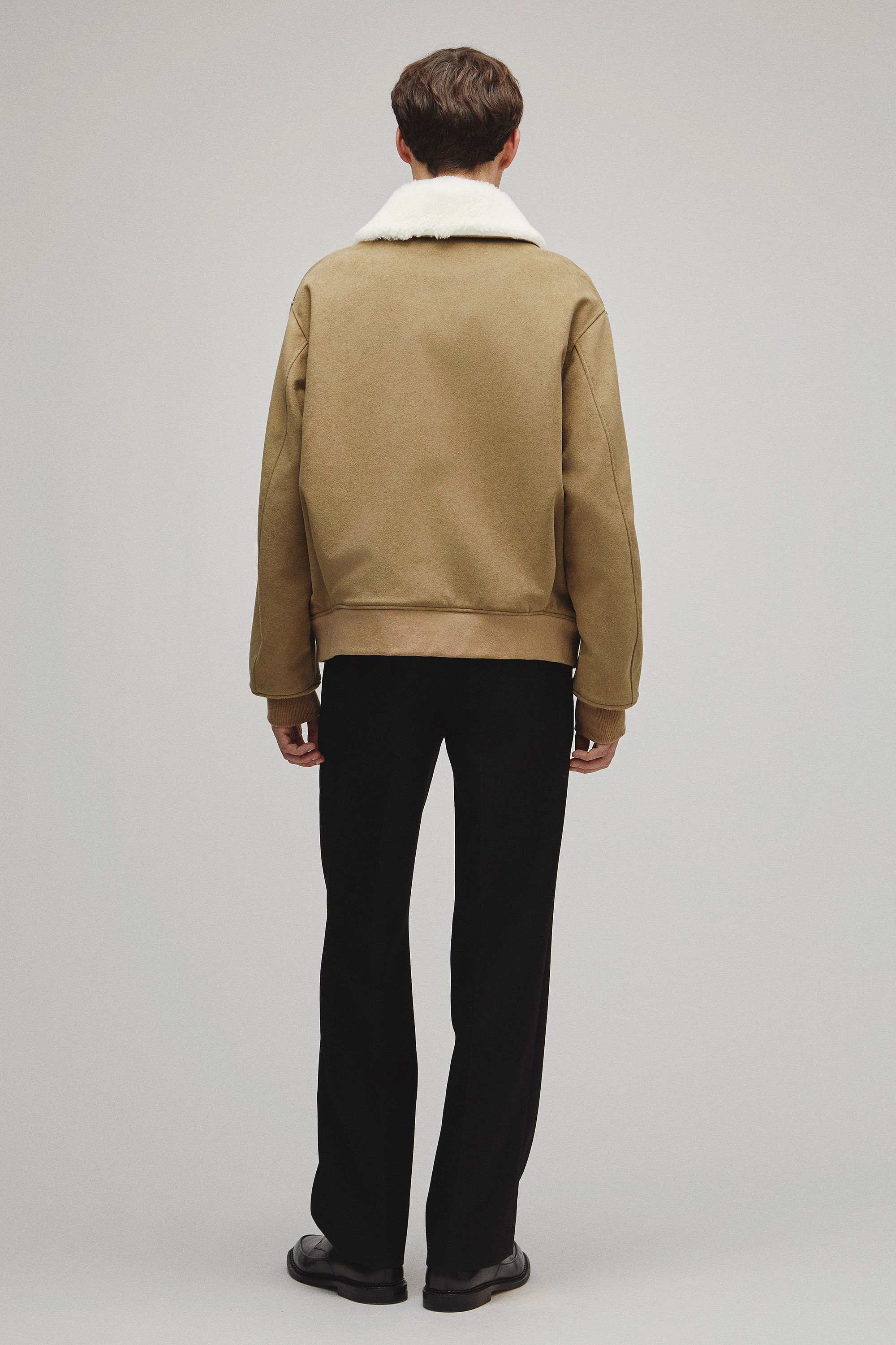 THE A2 JACKET M WITH BOA COLLAR