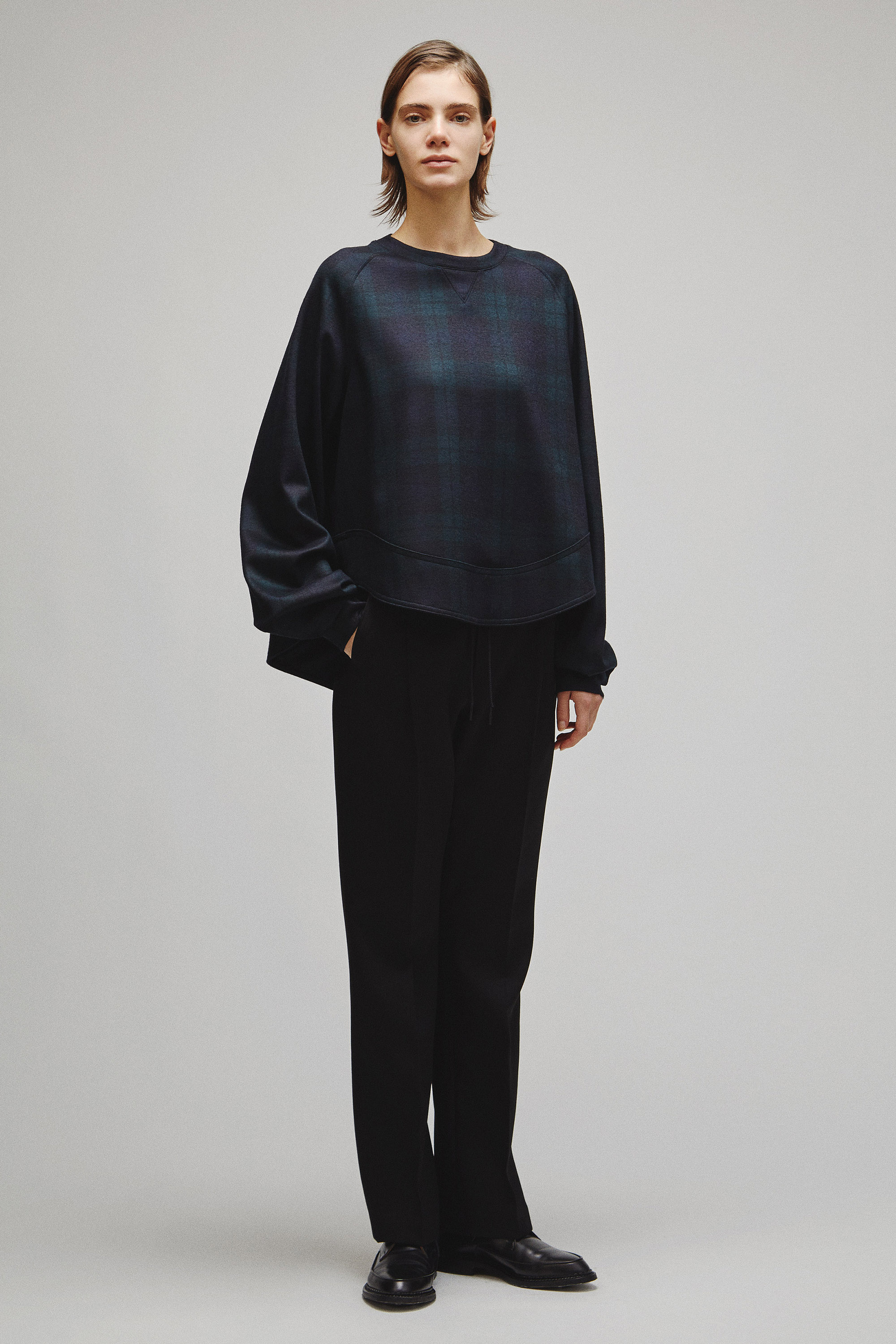 RERACS A-LINE SHORT RAGLAN SWEAT
