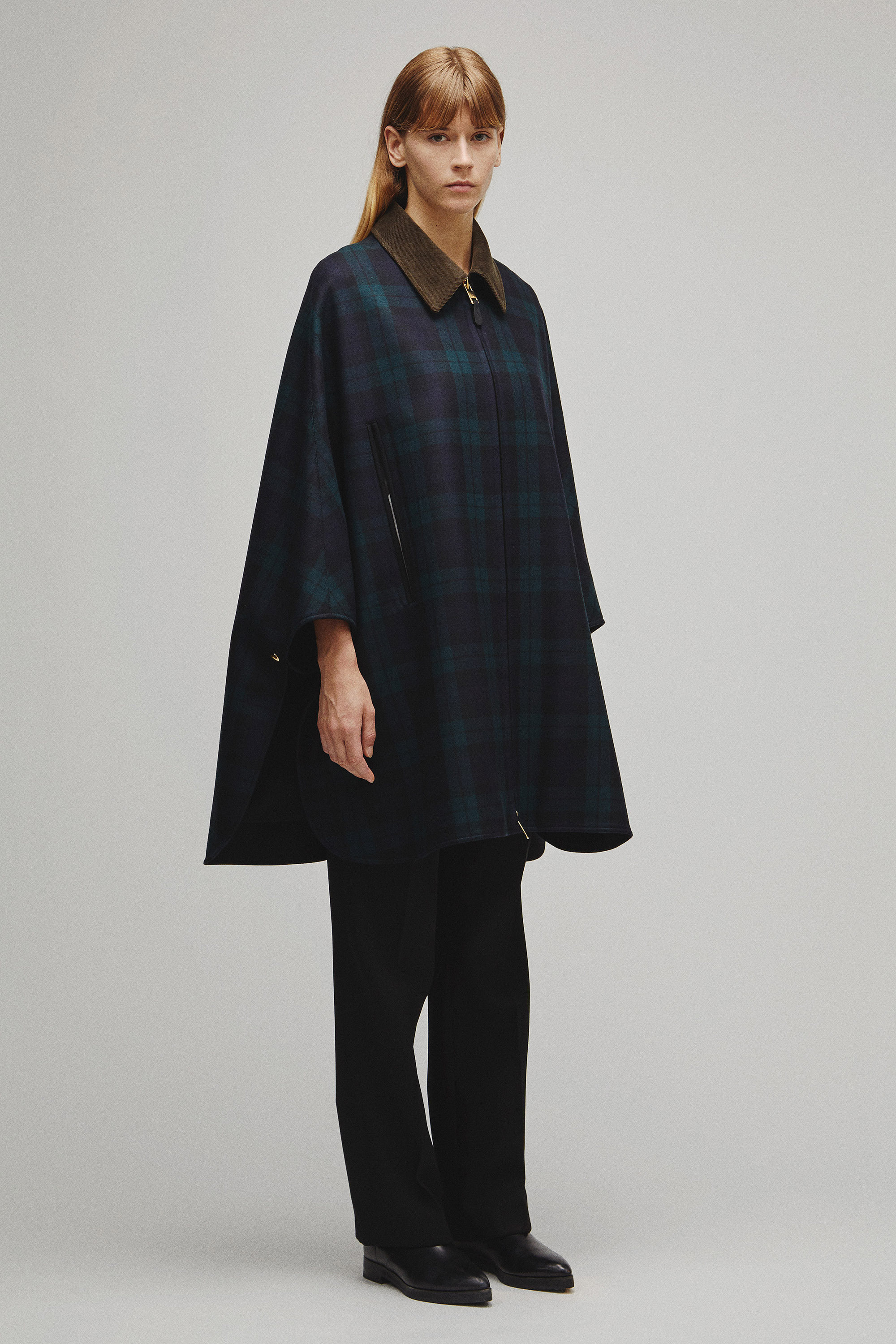 RERACS CAPE PONCHO