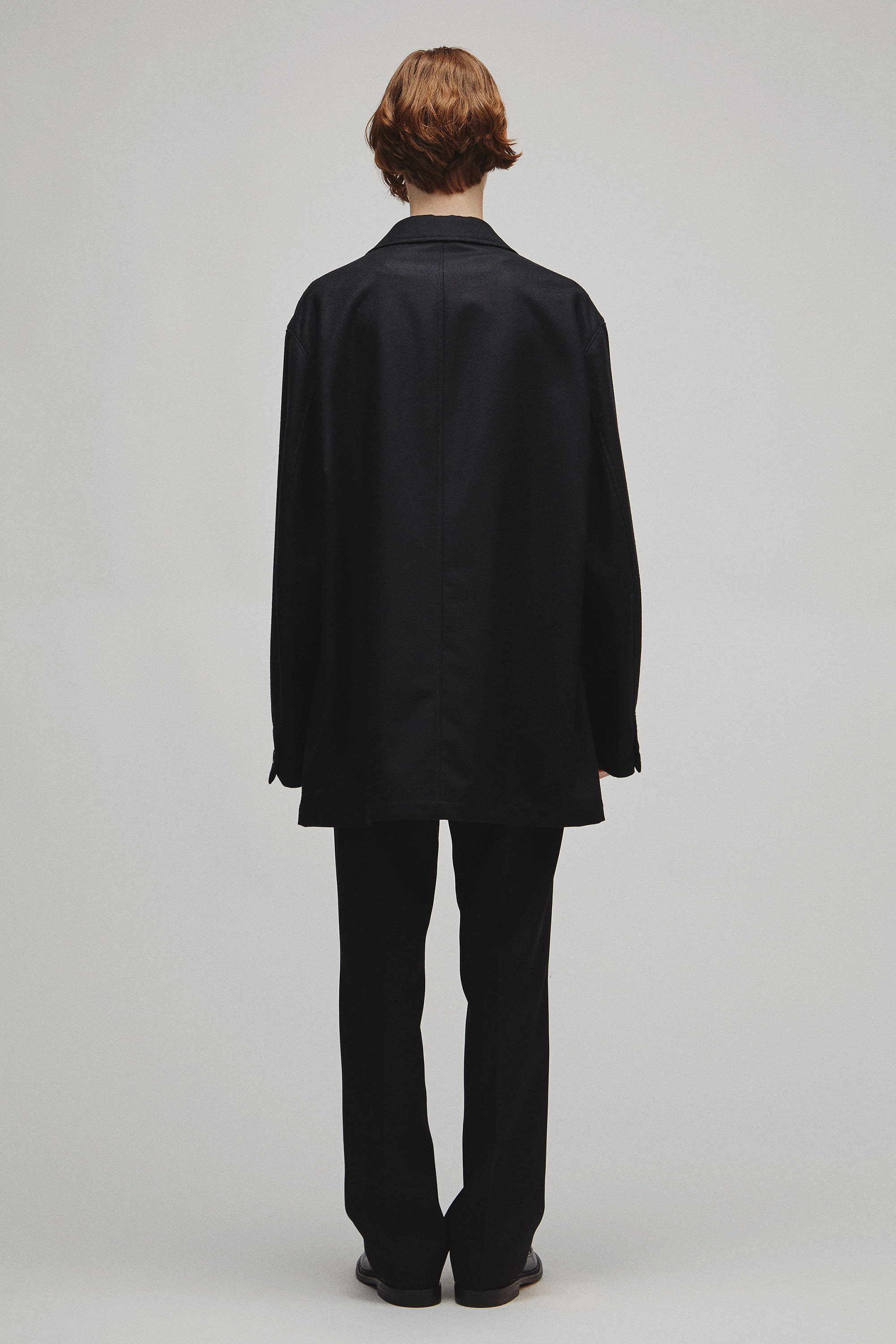 THE PEAKED LAPEL EASY JACKET