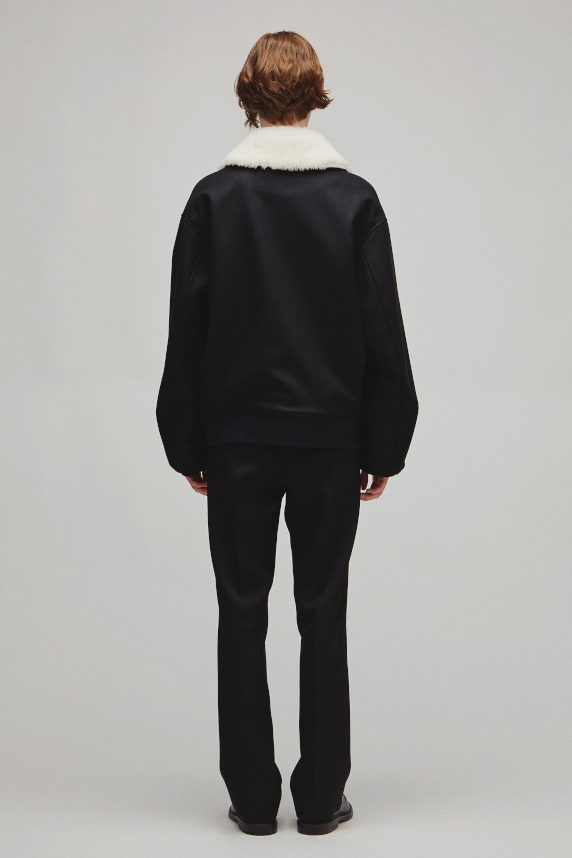 THE A2 JACKET M WITH BOA COLLAR