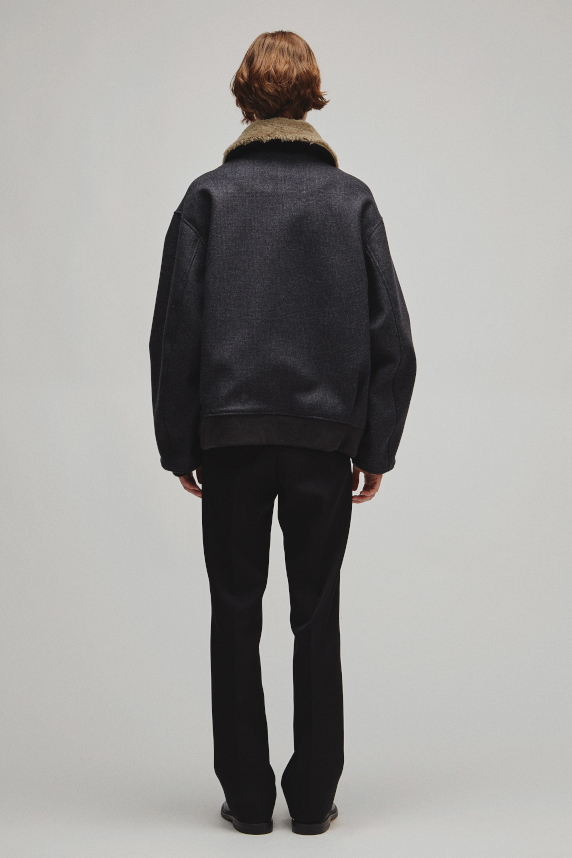THE A2 JACKET M WITH BOA COLLAR