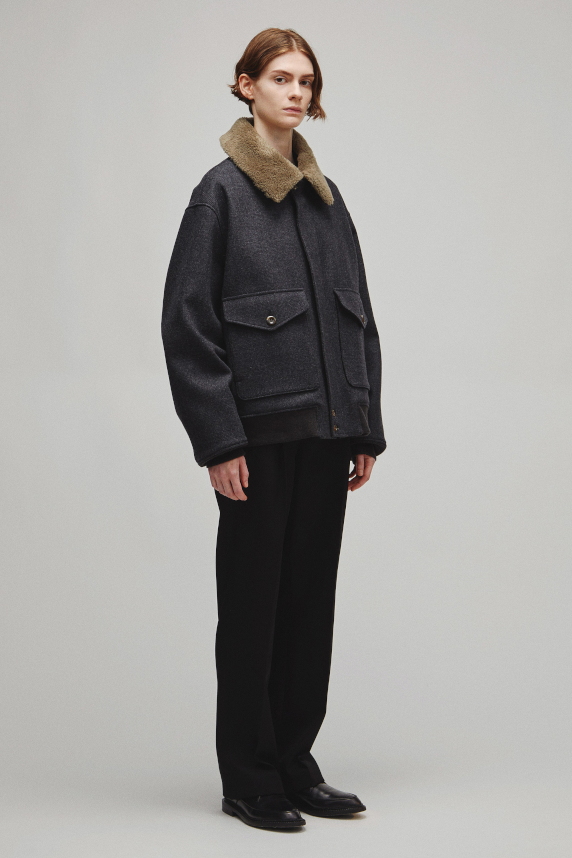 THE A2 JACKET M WITH BOA COLLAR
