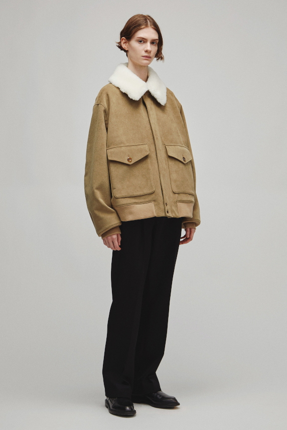 THE A2 JACKET M WITH BOA COLLAR