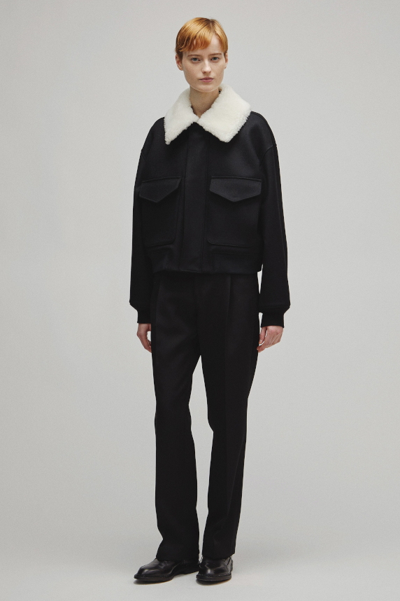 THE A2 JACKET W WITH BOA COLLAR