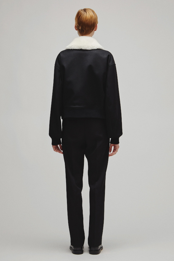 THE A2 JACKET W WITH BOA COLLAR
