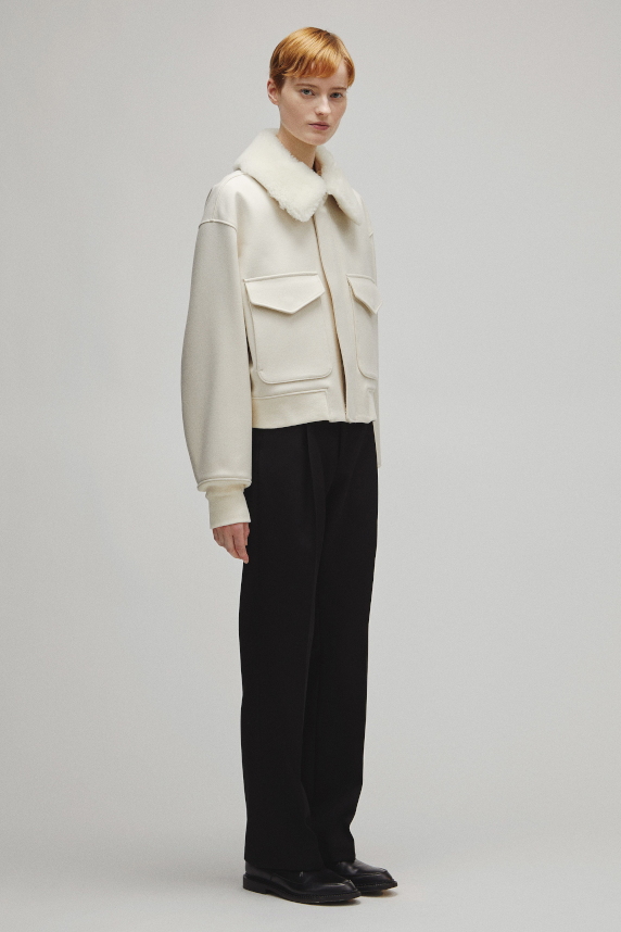 THE A2 JACKET W WITH BOA COLLAR