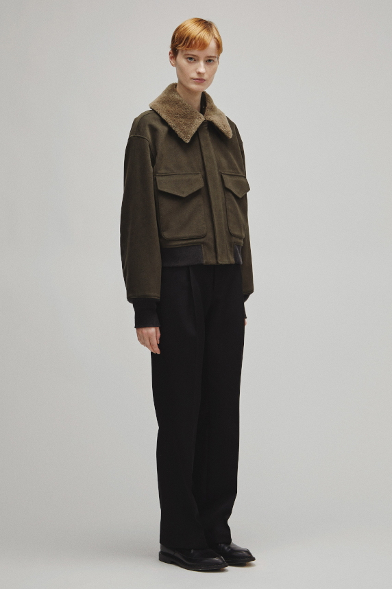 THE A2 JACKET W WITH BOA COLLAR