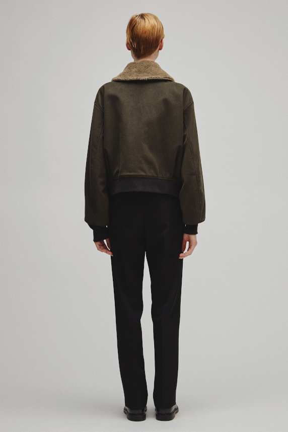 THE A2 JACKET W WITH BOA COLLAR