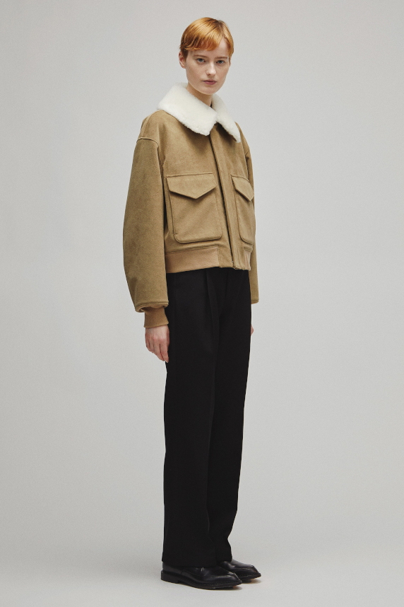 THE A2 JACKET W WITH BOA COLLAR