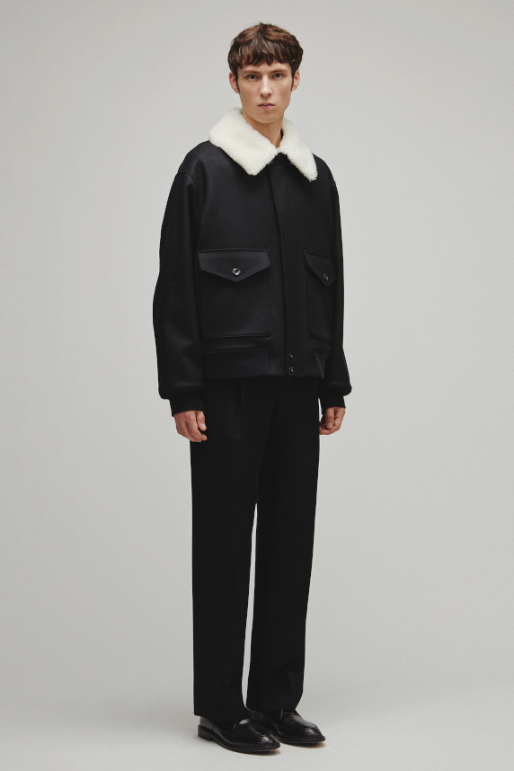 THE A2 JACKET M WITH BOA COLLAR
