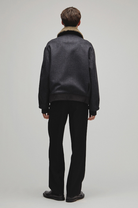 THE A2 JACKET M WITH BOA COLLAR
