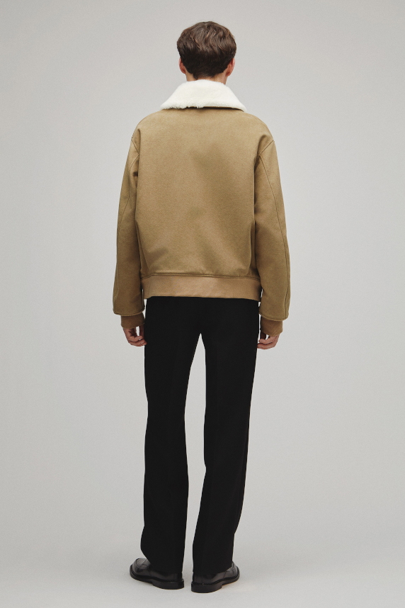 THE A2 JACKET M WITH BOA COLLAR