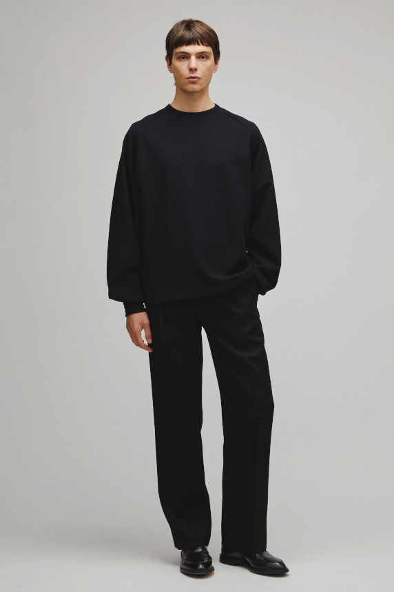 THE RAGLAN SWEAT