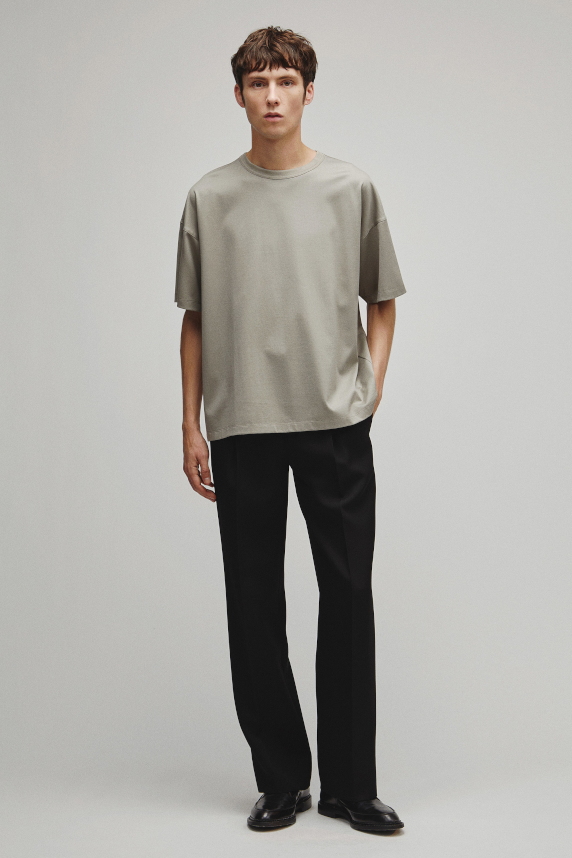 THE OVER SIZE T-SHIRT