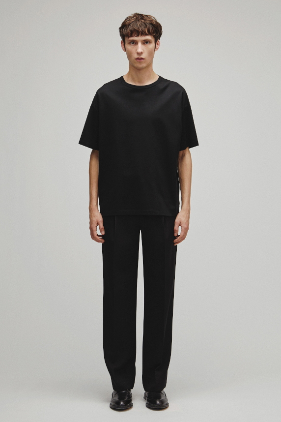 THE OVER SIZE T-SHIRT