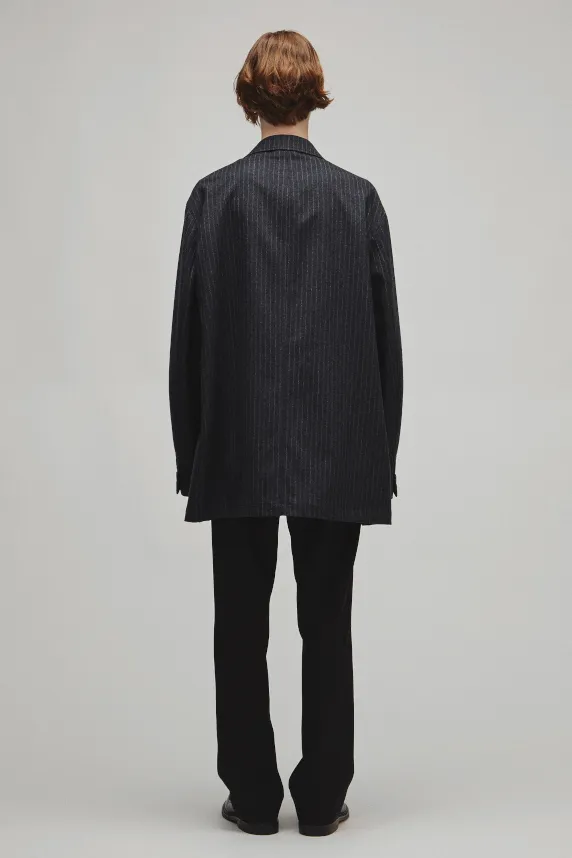 THE PEAKED LAPEL EASY JACKET