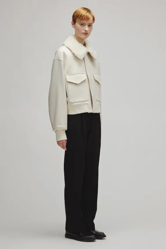THE A2 JACKET W WITH BOA COLLAR