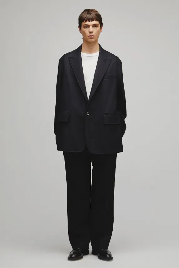 THE PEAKED LAPEL EASY JACKET