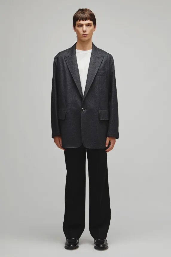 THE PEAKED LAPEL EASY JACKET