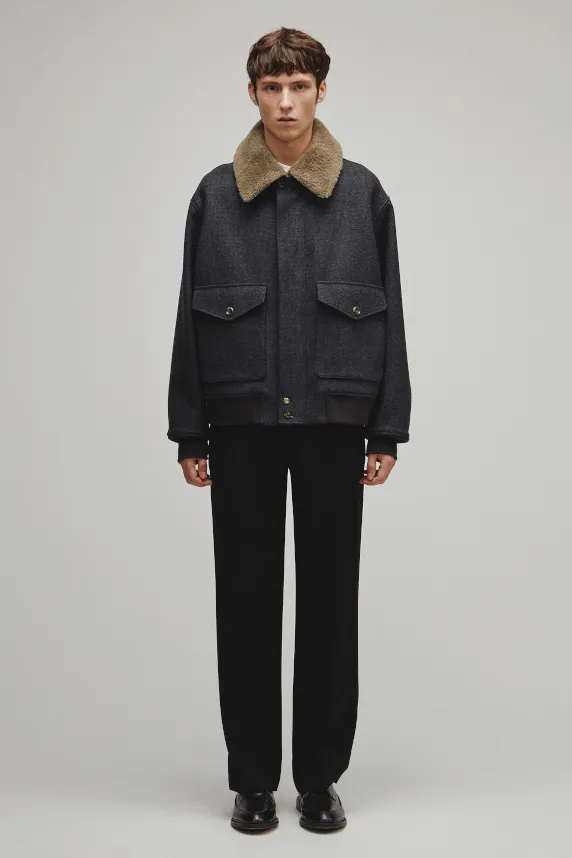 THE A2 JACKET M WITH BOA COLLAR