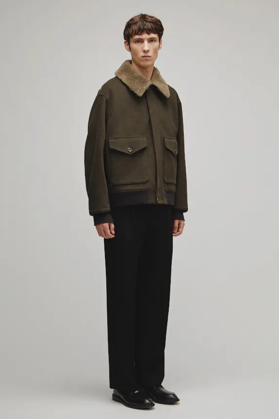 THE A2 JACKET M WITH BOA COLLAR