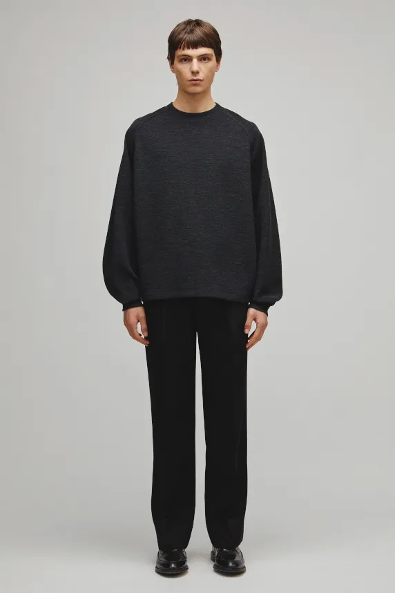 THE RAGLAN SWEAT